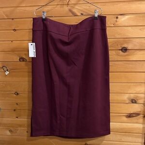 Nine West Burgundy Pencil Skirt